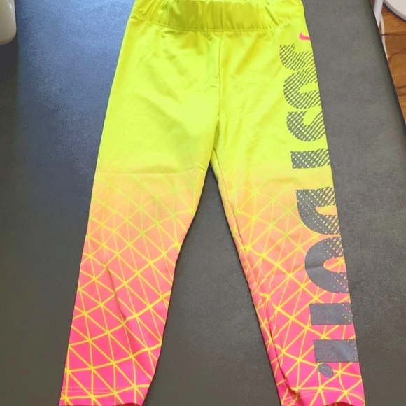 Girls Nike Ombre Leggings size 2T